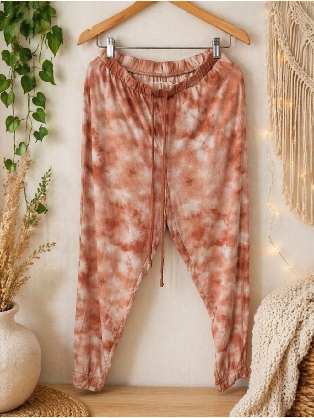 Rae Dunn Pink White Tie Dye Cropped Joggers Large